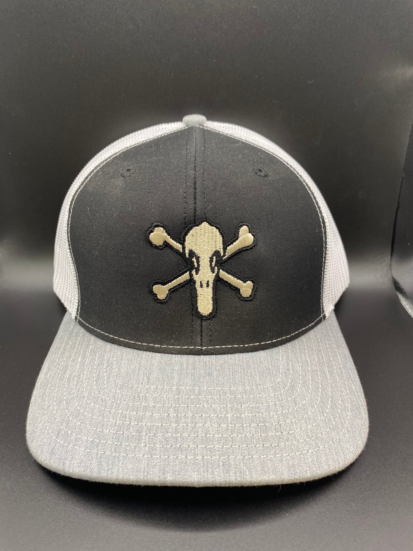 Gray/Black/White 112